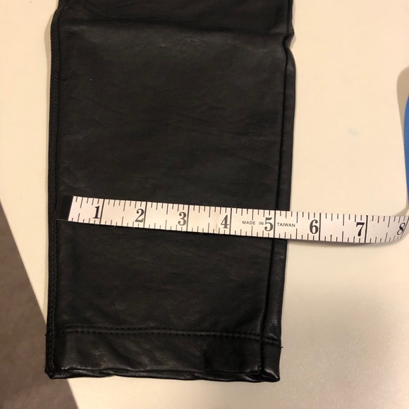 Sophie Max/ Mac Studio Black faux leather pants - Picture 7 of 7